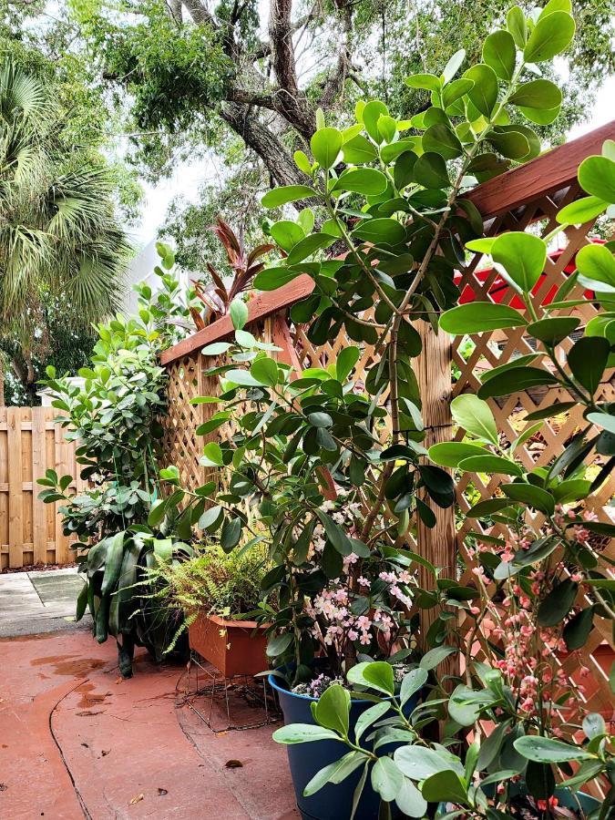 Mermaid'S Cottage West Palm Beach Exterior photo