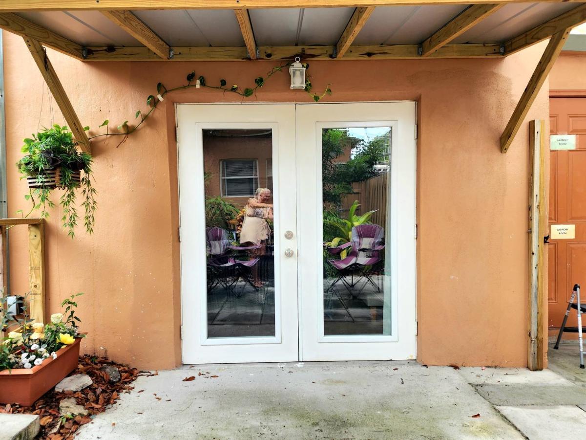 Mermaid'S Cottage West Palm Beach Exterior photo